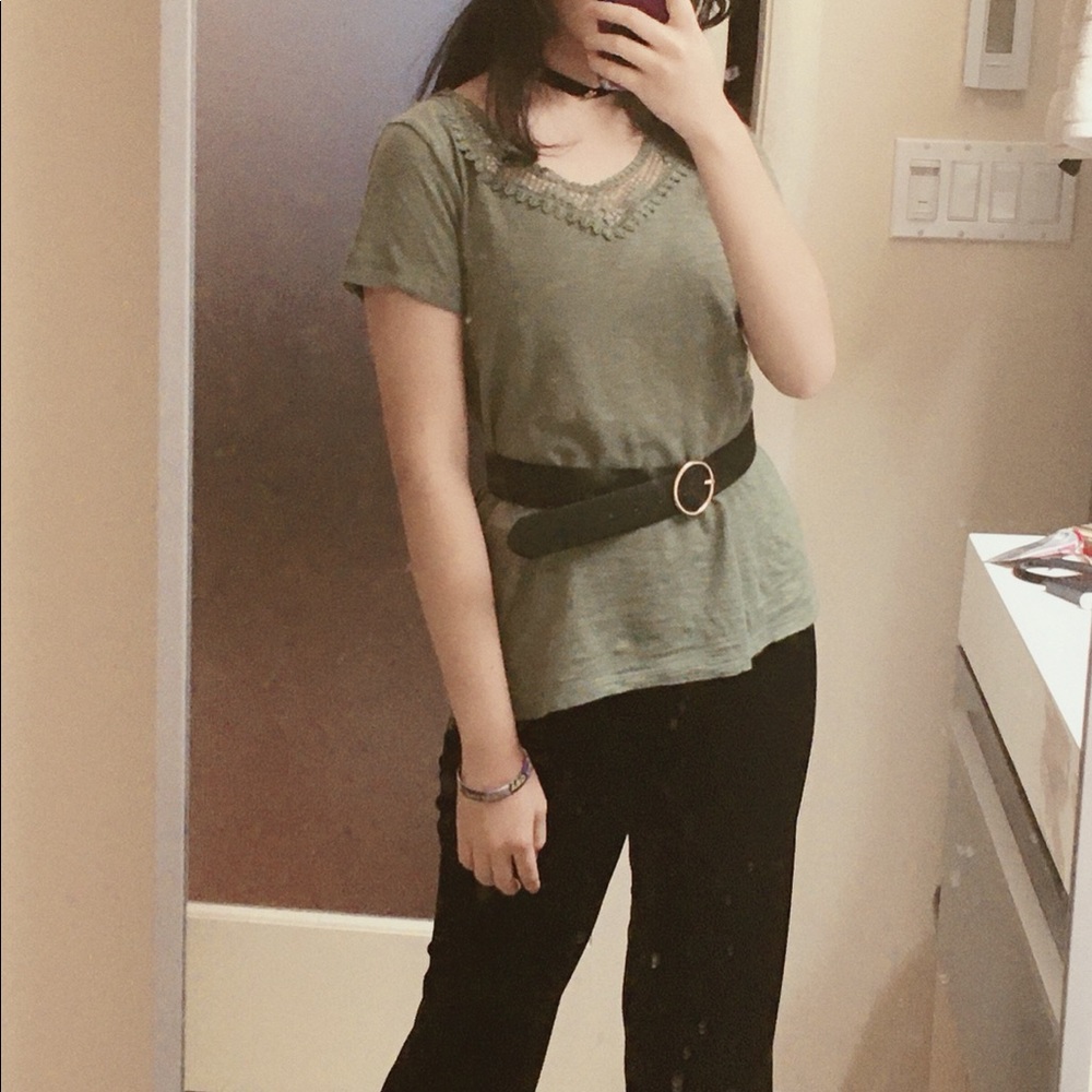 Old Navy Olive Green Lace V-Neck Tee